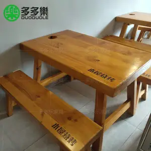 广东厂家供应连锁李家木屋烧烤餐桌板凳 木屋烧烤四人方桌新西兰实木台面印logo木屋烧烤家具现代中式