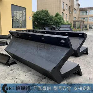 拱型橡胶护舷 DA/SA300H1000L码头桥墩防撞碰垫