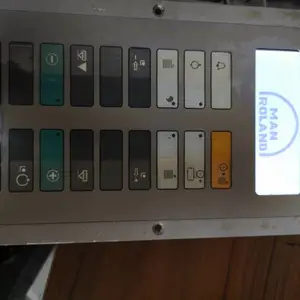 罗兰700飞达显示屏无需任何更改装上直接使用快捷简单高效更换!