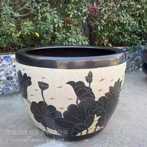�ֹ�һ�׷¹�ʨ���մɴ�׶��� ��ŵ���ˮ��ֱ��1.5�� �Ƶ�ͥԺ�ڼ�