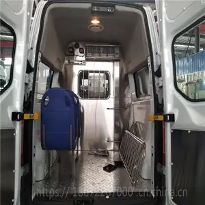 江铃福特全顺 救助服务车 配备无障碍升降装置