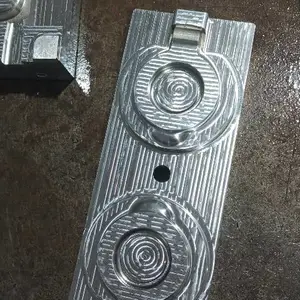 ���շ�ˤ���º��г����� ����Ϊ�� ��������ģ�߹�Ӧ