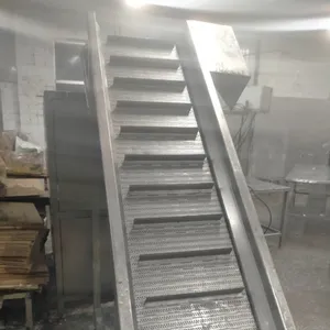 浩峰禽体提升输送机,鸡体提升输送机,输送机