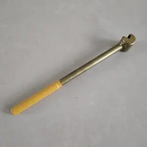 �糵�߽���װ�õ���Уֱ����Ť����ͭ�Ͻ�Ӵ���һ��š����