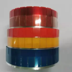 ��ݸʢҰ���������ƺ�ɫ��˺��