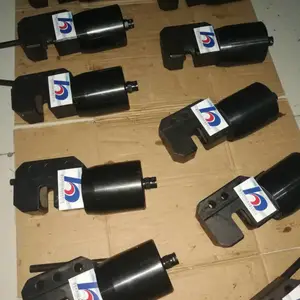 ú��ר������ê���ж��� �ж�Ѹ�� �������� ���С