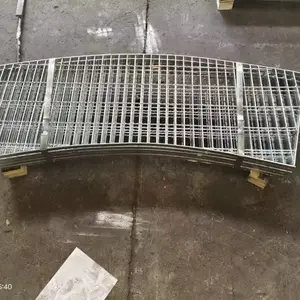 甄乾鑫钢格板市政道路排水格栅板承重强工地现货速发