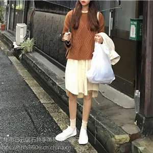 宝贝玛丽广州布梵品牌折扣女装批发折扣 女装库存尾货批发橘色牛仔裤