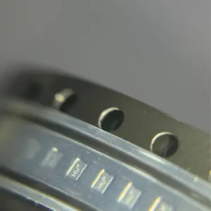 BGA524N6 E6327用于全球导航卫星系统(GNSS)的硅锗低噪声放大器IC