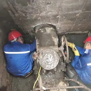 穿墙管道防水堵漏 污水维修补漏 水泥管道接头缝维护处理