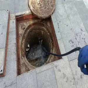 新平西环路隔油池清理疏通生化沟管道小吃***抽化粪池