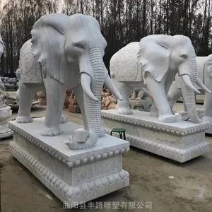 ����ʯ��һ��1.5�׸߻�����ʯ�Ĵ���ͥԺ�Ƶ꾰�����ſڰڼ�