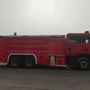 重汽豪沃HAOWO8吨泡沫消防车6吨水2吨泡沫应急灭火车