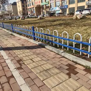 山东泰安鲁岳草坪护栏总代直销
