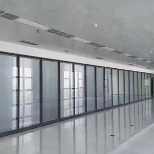 ��ɽ���Ͻ���������磬�綯�ƶ����϶�������