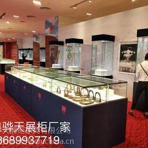 海口店面设计，三亚店面装修，海南烤漆展柜批发订做