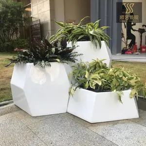 玻璃钢花箱户外白色菱形树脂工艺品商业街市政落地美陈摆件