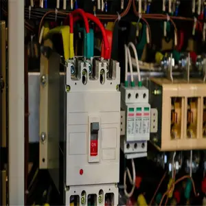 ������ ˫��Դ�Զ�ת������CDQ1S������PC�����������л�