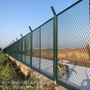 钢板弯护栏厂家_高速防眩网_高速护栏网_浸塑钢板网围栏_菱型孔钢板网护栏