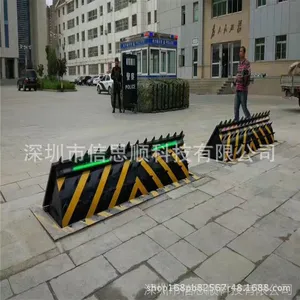 ���ڷ���Һѹ����·�ϻ����� �����賵��ײǽ�۸� ��·��