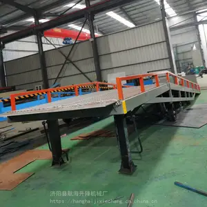 滁州南谯区移动式登车桥价格 物流集装箱装卸货物升降平台 高端大气