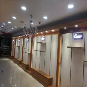 ***作为成都服装展柜商场男女服装展示柜展架厂家