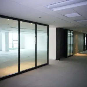 非隔热型防火玻璃12mm单片建筑隔热复合防火玻璃
