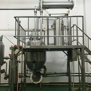 植物纯露收集设备,月桂植物精油提取收集纯露设备 现场试机