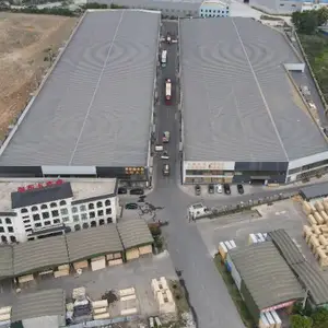 现代场地租赁园区有地沟方便卸货 成都列布卡木业供应