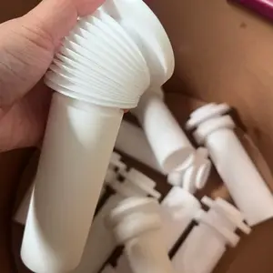 ���ķ���ϩ���ƹ��͸�ʴ�ط���PTFE�ķ����Ϲ�