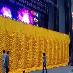 �ӱ���ˮѧУ����Ļ���᳡��Ժ��˿�����������ȼ�綯Ļ��