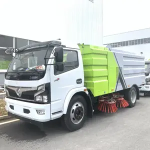 东风D7扫路车，清扫市区生活垃圾、落叶的8方扫路车