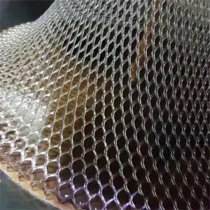 ��ɫ��С��ƽ�� ����©������׹�� �����紲��