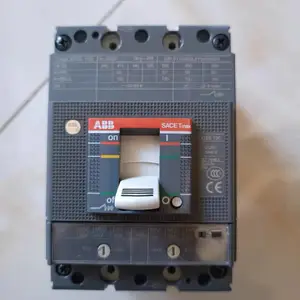 ABB�ܿǶ�·��T4L250 PR221DS-LSI R160 FFCL 3P΢�Ϳ�������