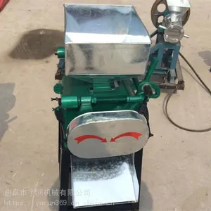 多功能立式挤扁机 麦片大豆挤扁机 小型荞麦压扁机 宇润牌