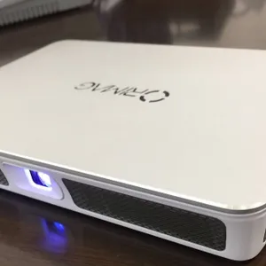 欧睿迈p9全新移动5G智能家庭影院支持1080P高清,电动调焦远程控制快速散热有***
