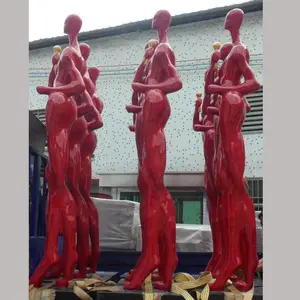 �����ֳ���������������ֶ���������ѧУ�㳡��ͷ��ҵ���°ڼ�
