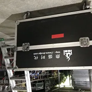 定制LED屏航空箱电视机包装箱带滑轮运输铝合金箱