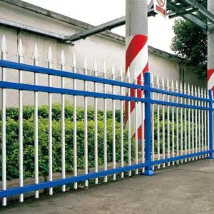 江苏盐城烤漆弯弧围栏防此小孩攀爬,不生锈的焊接围墙栅栏,园林锌钢草坪护栏