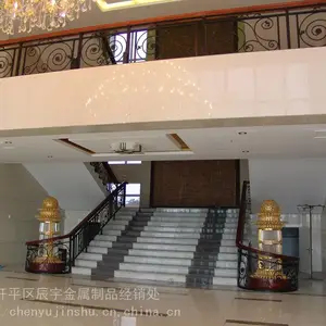 �ӱ���ɽ�������·��·��СԺ����Χǽ�綯���մ������ջ����߶�8��ң��