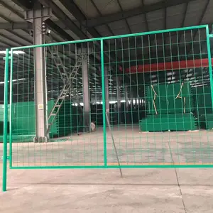 焊接网隔离栅 浸塑铁丝安全防护栏 1.8米高 绿色