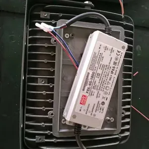 led�����Ƴ���50W100W200W400WͶ��Ƽ���վ��ѹ24V36V����������