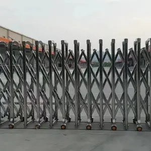 快速门,玻璃地弹簧门,玻璃隔断,车库门,配各种电动门遥控器,更换电机