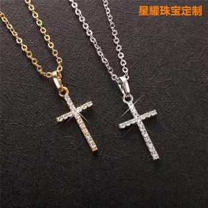 定制18K金女性吊坠 微镶锆石项链 耶稣十字吊坠项链
