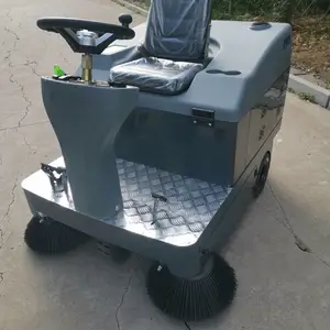 ѧУ��ҵС���綯ɨ�س� ��ʻʽ���乤���õ�· ������ɨ��
