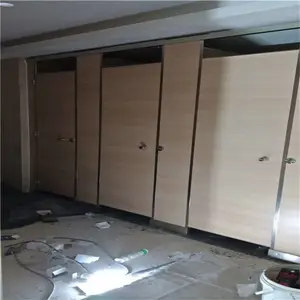 云浮卫生间隔板挑选防潮厕所隔断材料