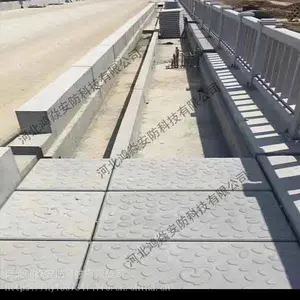 石楼铁路水泥防护栅栏厂家(价格优惠)高铁混凝土路基电缆槽