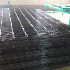 基坑喷浆钢丝网 楼顶屋面钢筋网片 焊接铁丝网片厂家库存发货