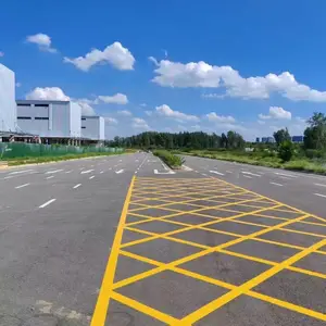 道路热熔标线消防网格禁止占用生命通道施工队伍齐全