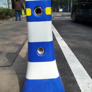 警鑫消防交通安防器材批发部直销各种交通设施蓝、红白塑料隔离墩